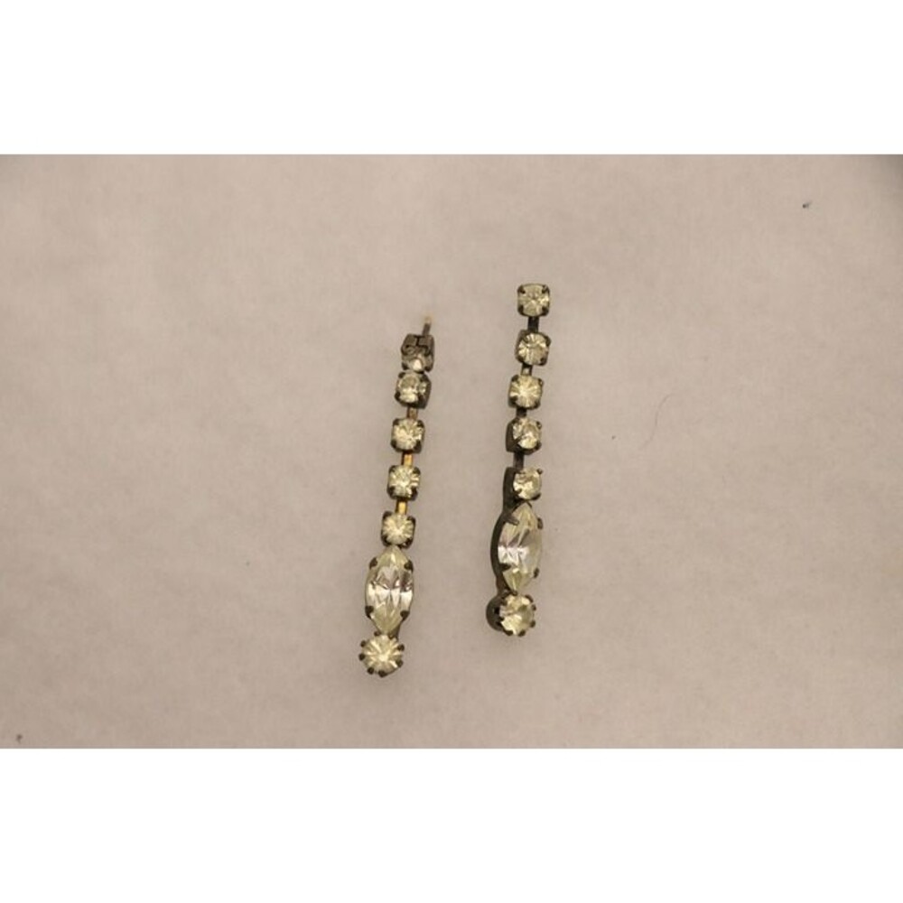 Vintage 7-stone rhinestones prong set long dangle drop earrings